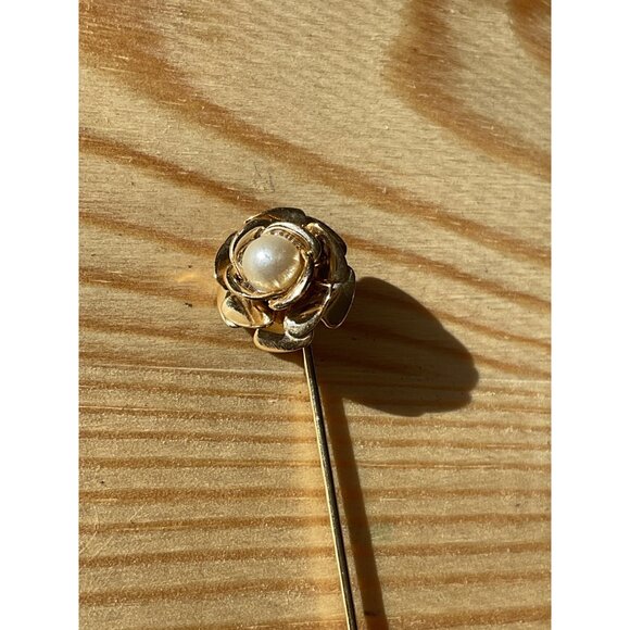 Vintage Gold Tone Rose Stick Pin Brooch With Faux Pearl Accent - Picture 2 of 4